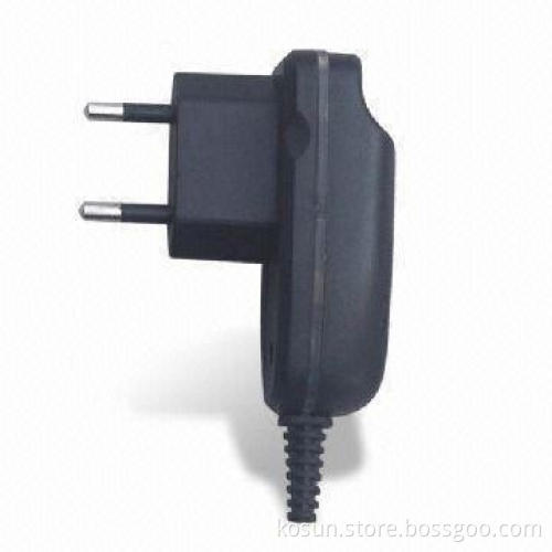 Mobile Phone Charger with 100 to 260V AC Input Voltage and Built-in LED Status Indicator